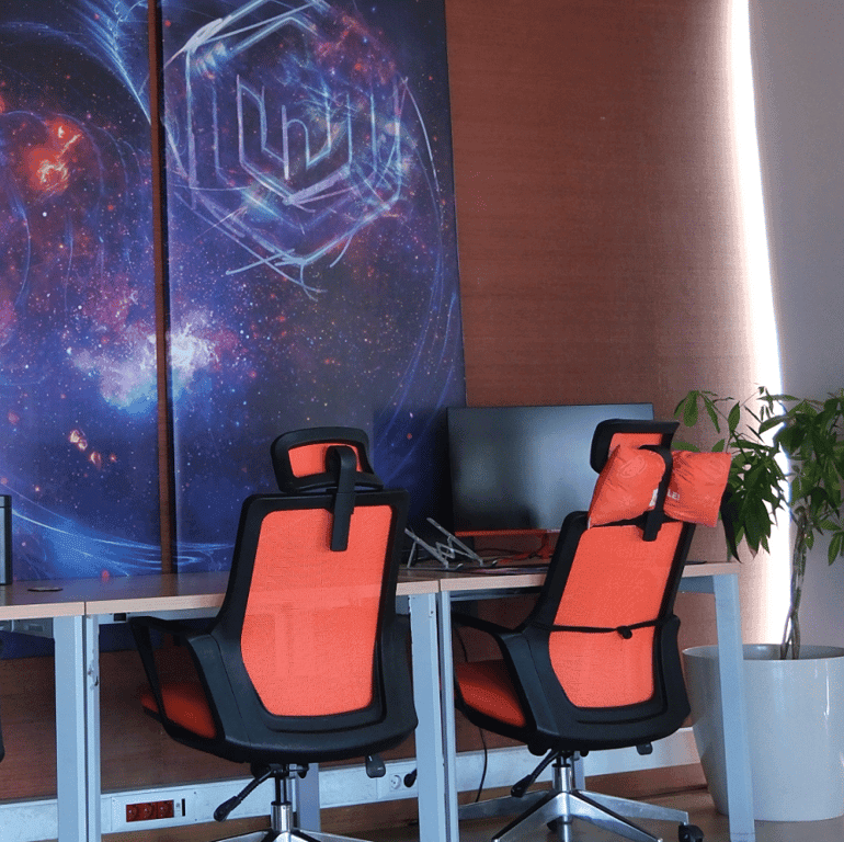 When Does Your Online Reputation Matter?